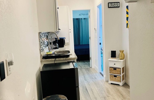 Kissimmee Cottage | Tiny house close to Disney KISSIMMEE