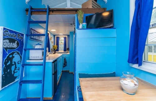 Sarasota Apartment | Tiny House Seashell - tiny living at the beach