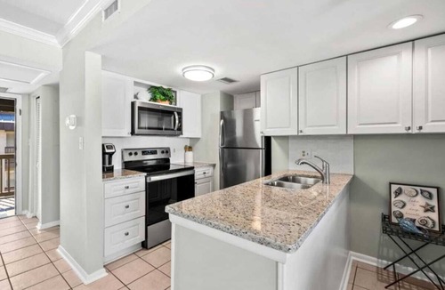 Fernandina Beach Condo | Top Floor Beach Access Pool Amelia