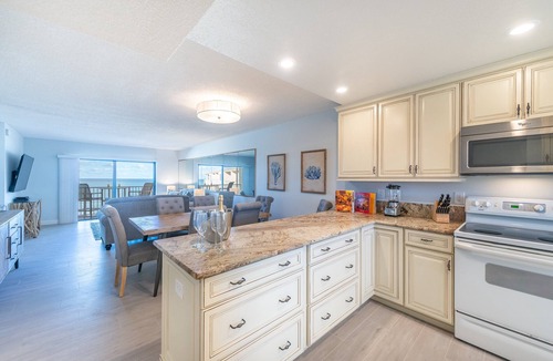 Port Canaveral Condo | Top-Floor Penthouse + Direct Ocean Front Condo! 🏝️ | Spacious 3-Bedroom is Ideal for Families & Groups!