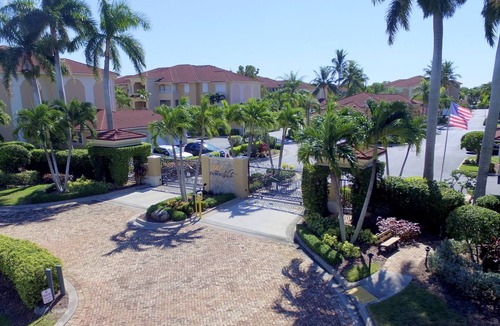Pelican Condo | TOP FLORIDA's Villa Porto Vista