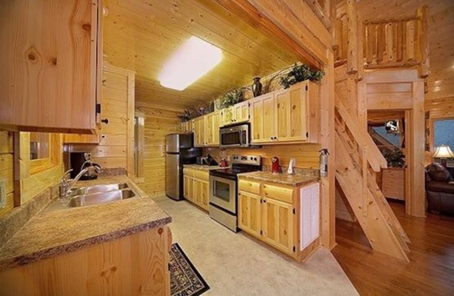 Sevierville Cabin | Top of Beautiful Legacy Mountain Resort, Amazing Views, Game Room 2 king suites