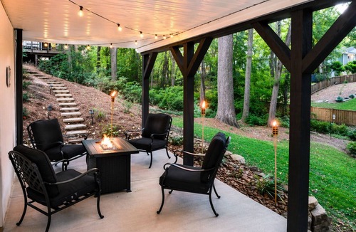 Greenville House | Top-Rated Greenville Home. 5-Star Experience. Minutes to Downtown
