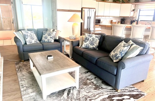 Lower Keys House | Torchview Lookout- Secluded Waterfront Retreat With 240’ Dock On Niles Channel