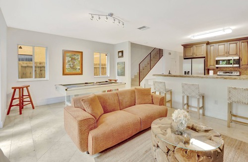 Southwest Coconut Grove House | Toro: Private Pool, Pool Table, & Near Beach