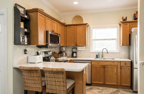 Key West House | TORTUGA HAMMOCK -2 Bedroom/2.5 Bathroom Townhouse with Shared Pool & Parking