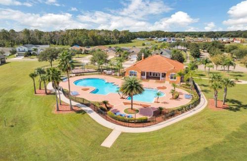 Crystal Cove House | Tourmaline Lovely 5 BR Sleeps 10 Pool Lake View