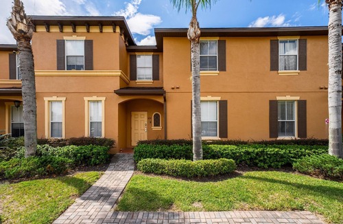 Highlands Reserve House | Town Home in Gated Resort with Lazy River & Waterslide Close to Attractions