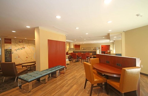 North Charleston Hotel | TownePlace Suites by Marriott Charleston-North Charleston