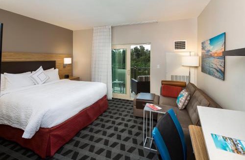 Estero Hotel | TownePlace Suites by Marriott Fort Myers Estero