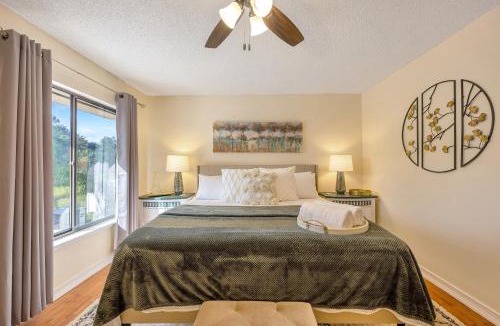 BallenIsles House | Townhome in PBG, king bed, pergola, BBQ & fire pit