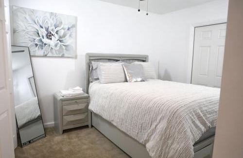Tallahassee House | TownHome Serenity