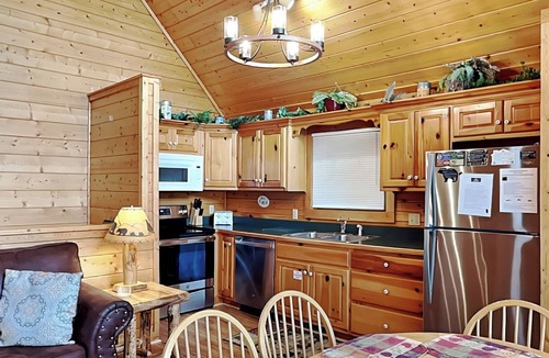 Black Bear Falls Cabin | Trail's End by Jackson Mountain Rentals