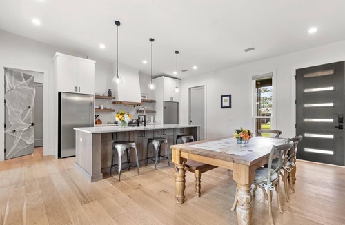 Gainesville House | Trampoline, Basketball and Grill! Central, Modern New Build!