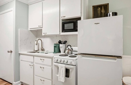 Jekyll Island Condo | Tranquil Coastal Escape - Studio-steps Driftwood