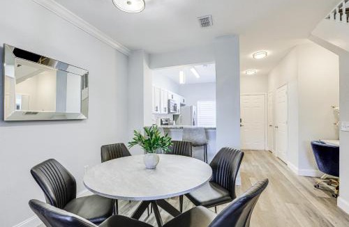 Gainesville House | Tranquil Gainesville Gem with Lanai and Pool Access!