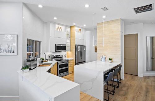 Palm Coast House | Tranquil Luxe Getaway