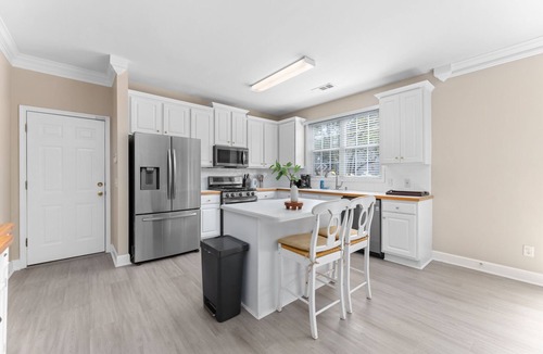 Alpharetta House | Tranquil Retreat on Kimball Trace