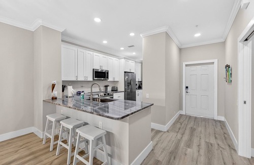 Tropical Cove Condo | Tranquil Waters at Lexington CC Lake Village