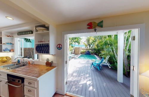 The Meadows Cottage | Tranquility - Tucked away in The Meadows - Private Pool - 3BD/3Bath