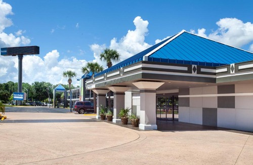 Plantation Estates Hotel | Travelodge by Wyndham Deltona
