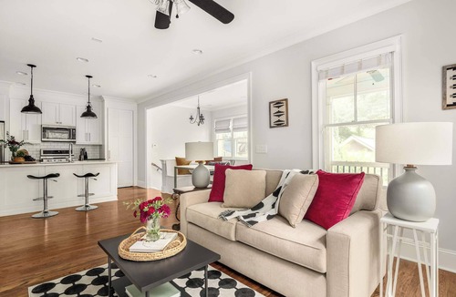 Inman Park Apartment | Tree House
