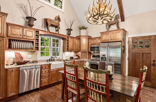 Maggie Valley Cabin | TREEHOUSE-VIEW retreat w/outdoor fireplace, pool, hot tub, golf & onsite dining
