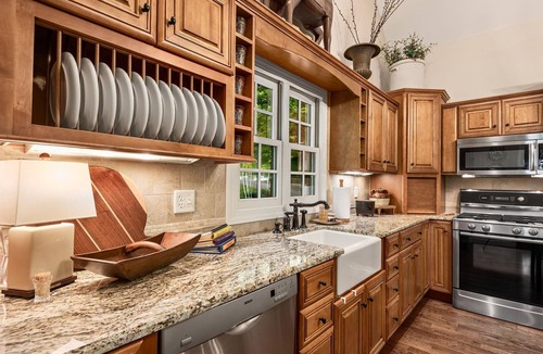 Maggie Valley Cabin | TREEHOUSE-VIEW retreat w/outdoor fireplace, pool, hot tub, golf & onsite dining