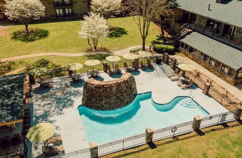 Townsend Hotel | Tremont Lodge & Resort