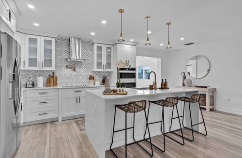 Florida North Atlantic Coast House | Tres Palmas · Luxury 4BR Oasis: Pool, Hot Tub, Beach & Golf!