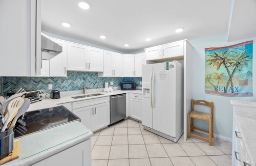 Sanibel Condo | Tropical breezes, sounds of the ocean, views of the beach