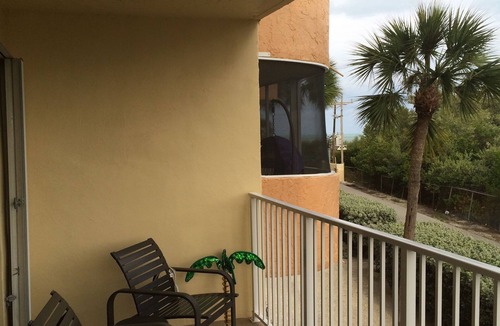 Tavernier Condo | Tropical Condo On The Ocean 1 BR/1 BA