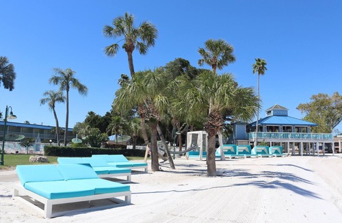 Pinellas Point Hotel | Tropical Escape w/Ocean View | Marina Access & Downtown Attractions