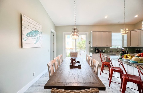 North Captiva House | Tropical Family Oasis: Pool, Spa, Golf Cart – End of Year Deals & Specials!