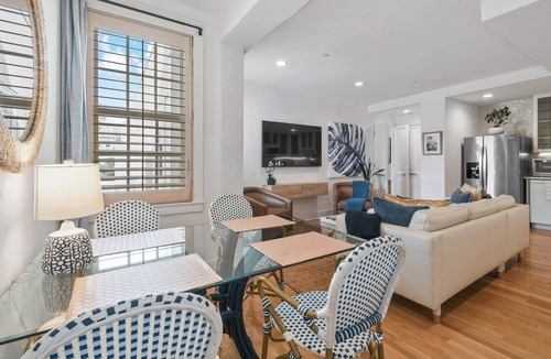 Palm Beach - West Palm Beach Condo | Tropical Getaway 2 br 3107