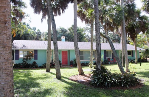 Hobe Sound House | Tropical Home with Heated Pool & Near Beaches