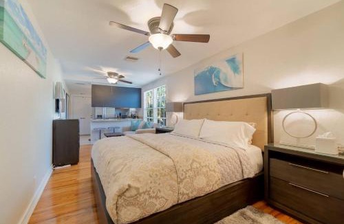 Grandview Heights House | Tropical Nola Studio Vacation Rental