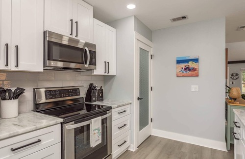 Tarpon Springs House | Tropical Oasis Retreat in Tarpon Springs