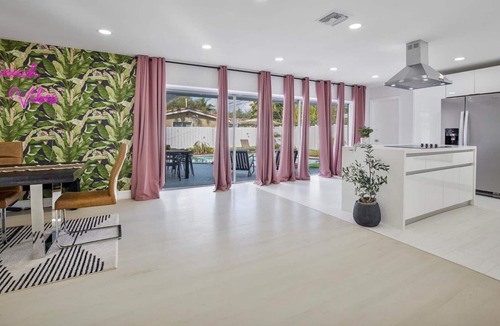 Imperial Point House | Tropical Oasis 3bd/2ba Villa
