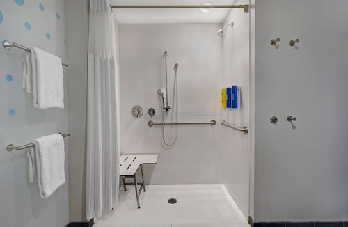 Franklin Hotel | Tru by Hilton Franklin Cool Springs Nashville