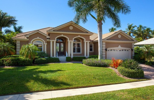 Marco Island House | True 1st Class Luxury-Big SW Views, 6 Bikes,Walk to Beach, Weber Grill and more.
