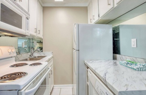 Panama City Beach Condo | 🏖️ True Beachfront Studio | FREE Beach Chairs | Early 3PM Check-In