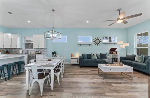 Jacksonville Beach House | Turquoise Turtle - Hot Tub, Beach, Game room