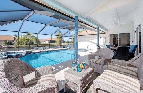 Fort Myers House | Turtle Cay - Saltwater Pool - Kayak and Canoe