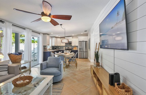Holmes Beach House | Turtle Nest! Private Heated Pool and Access to the Beach