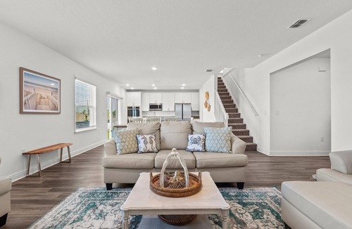 Ocean View Halifax Estates House | Turtle Paradisena | Spacious Home Just One Block From the Beach!