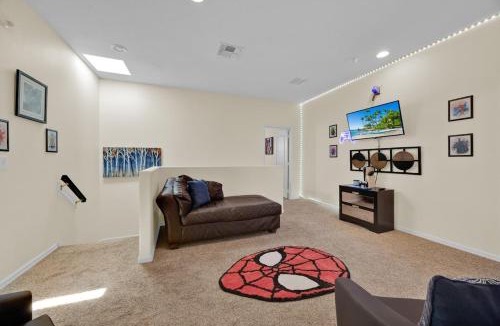 Tuscan Hills Villa | Tuscan Hills Retreat near Disney with pool and PS5 game loft