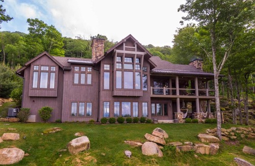 Banner Elk House | Twin Boulder Lodge at Eagles Nest
