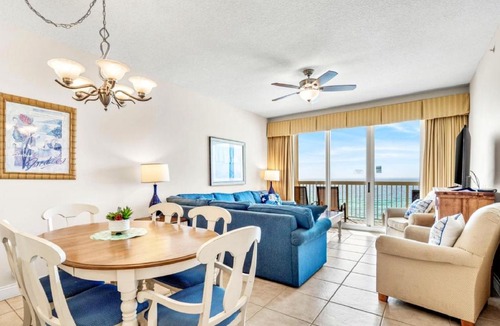 Bahama Beach Apartment | Two Bedroom Beachfront Residence with Panoramic Views