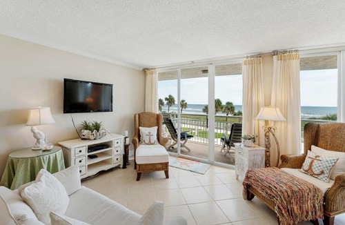 Jacksonville Beach Apartment | Two Bedroom Oceanfront Residence with Expansive Ba